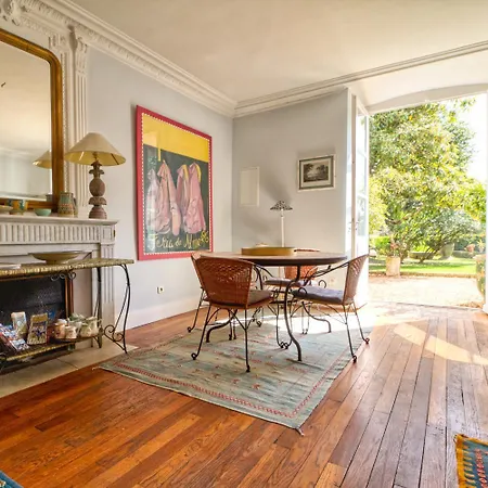 Mas D'escattes Bed & Breakfast