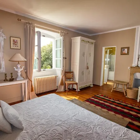 Bed & Breakfast Mas D'escattes