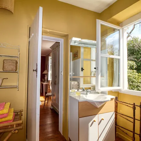 Mas D'escattes Bed & Breakfast Nimes