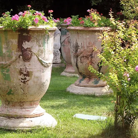 Mas D'escattes Couette-café Nîmes