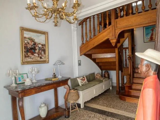 Couette-café Mas D'escattes 4*