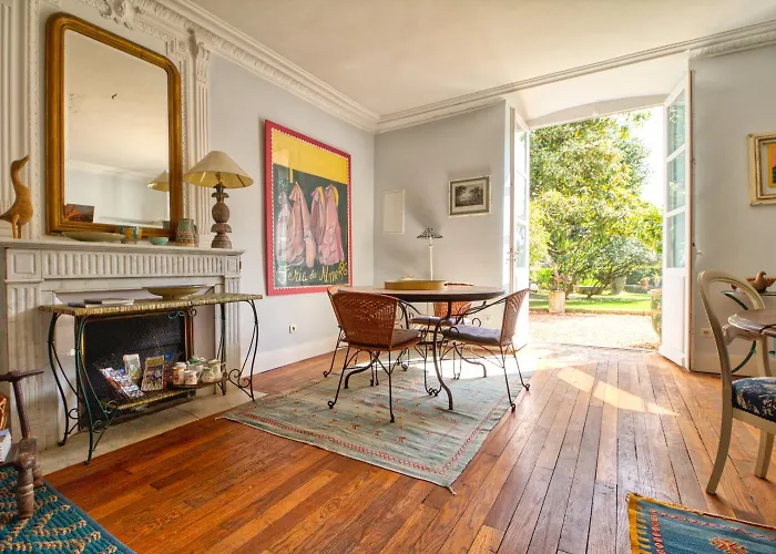 Mas D'escattes Couette-café