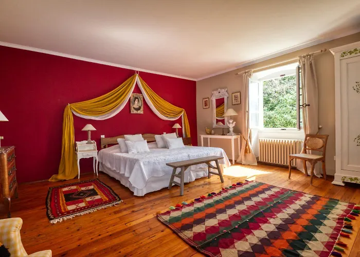 Mas D'escattes Couette-café 4*