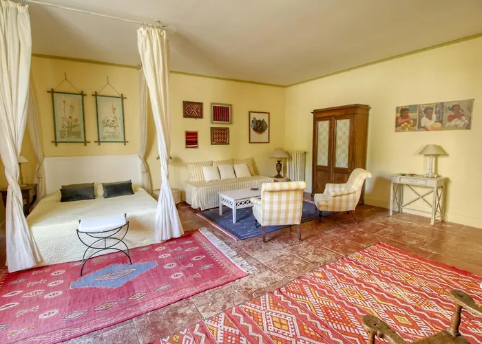 Mas D'escattes Couette-café Nîmes